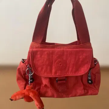 오렌지 나일론 숄더백 플랩 포함