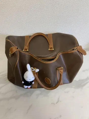 #TRUSSARDI 보스턴 백 세로 26 가로 53 바닥 20