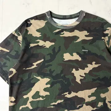 디스이즈네버댓 카모플라쥬 로고 자수 반팔 티셔츠 L
