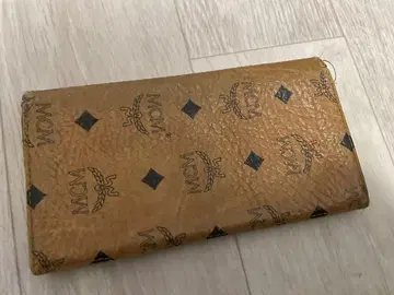 엠씨엠 브라운 가죽 두겹 장지갑