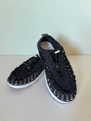 KEEN 유니크 샌들 여성용 25.0