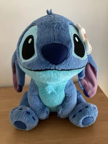 스티치 봉제 인형