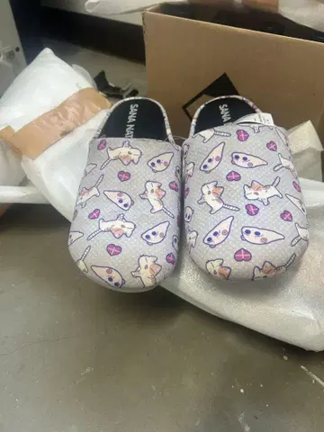나토리 사나 룸 슈즈