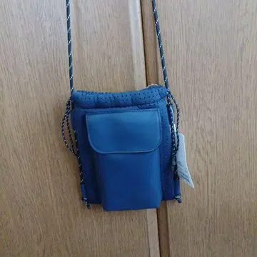 데일리 러셋 사선 가방 미니백