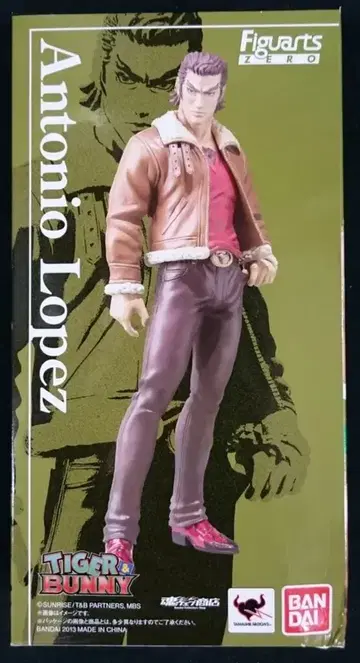 반다이 피규아트 ZERO TIGER&BUNNY 안토니오 로페즈 PVC
