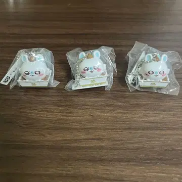 비쿠라폰치이카와 피규어 3개, 마그넷 시트 1개 세트