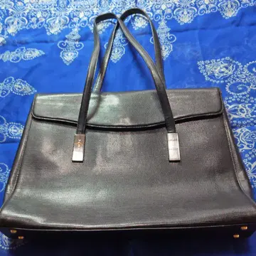 Ungaro 블랙 토트백
