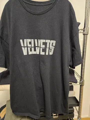 ESSAY VELVETS 로고 티셔츠 SIZE ONE