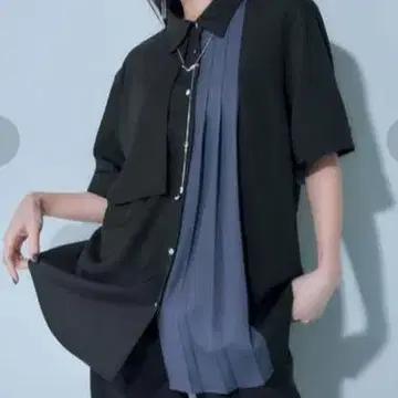 온라인 완판템 HARE 파트 플리츠 셔츠 하레