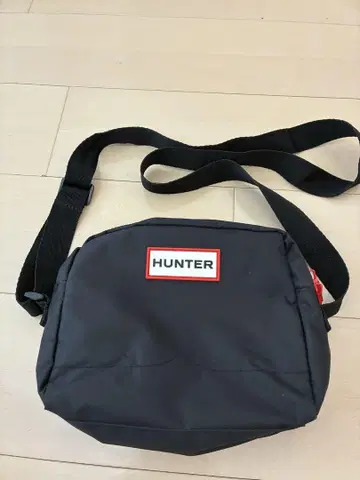 HUNTER 블랙 숄더백