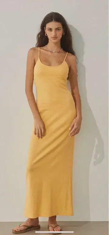 새상품 알리시아 스탠 Wellness Rib Dress 망고 원피스 M