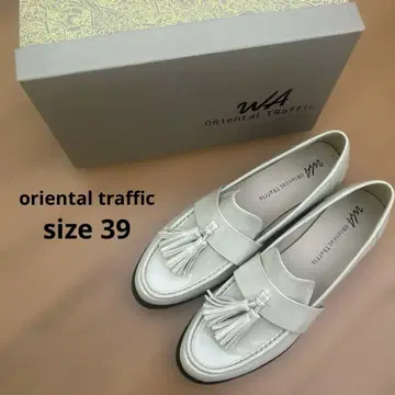 oriental traffic/시착만 한 상품 에나멜 로퍼/39