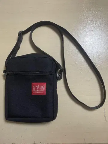 Manhattan Portage 숄더백 블랙