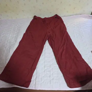빨간색 와이드 팬츠 허리 버튼 포함 뒷면 밴딩 LL