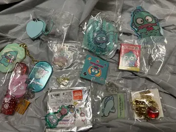 한교동 굿즈 묶음 판매 산리오 잡화 가챠