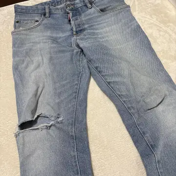 DSQUARED2 데미지 데님 44