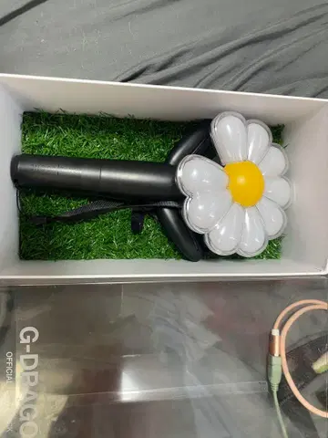 박스 포함 G-DRAGON OFFICIAL LIGHT 응원봉