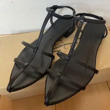 루타론 샌들 블랙