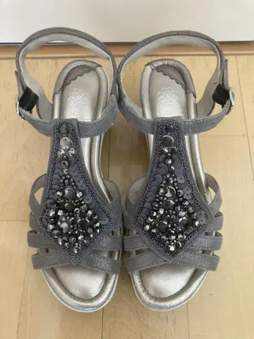 고베 뷰포트 비쥬 샌들