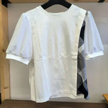 BLUE LABEL CRESTBRIDGE 반팔 티셔츠 38