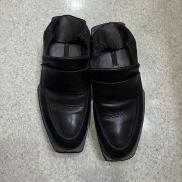 블랙 가죽 슬립온 슈즈