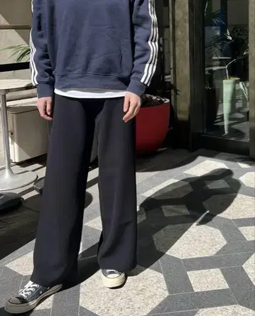 CAINEE STRAIGHT SLACKS 새상품