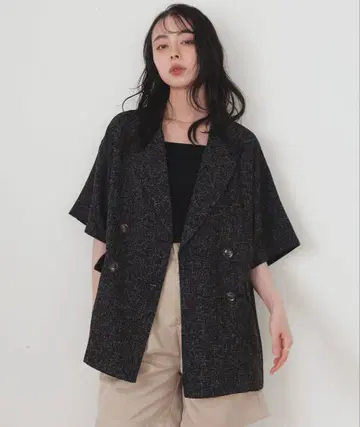 새상품급 LIAN 테일러드 자켓 썸머 트위드 반팔 블랙 검정