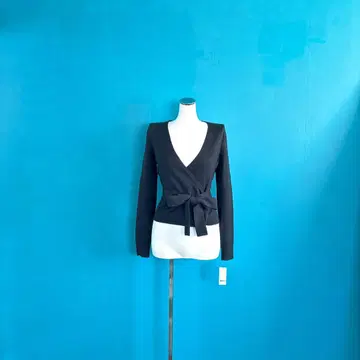 1545 다이앤 폰 파스텐버그 블랙 랩 탑 2장 세트