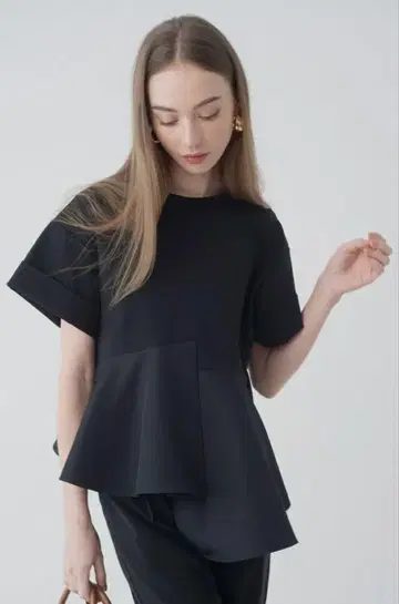 미사용 새상품 레제르 티셔츠/블랙