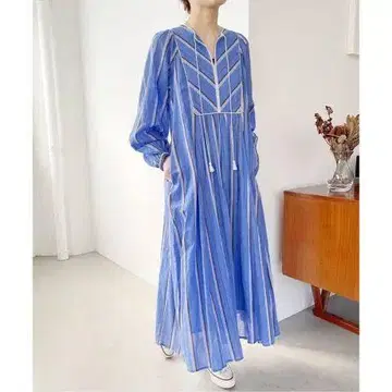 새상품급 누키테파 코튼 보일 스트라이프 가더 드레스