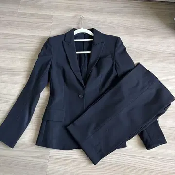 띠어리 팬츠 수트