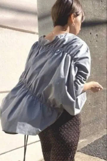 아메리빈티지 변형 개더 블라우스 Ameri VINTAGE 그레이
