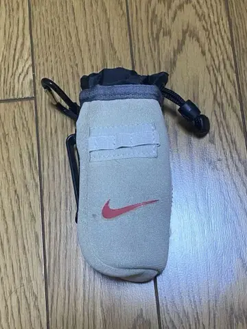 나이키 골프 공 케이스 베이지 카라비너 포함