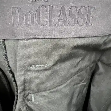 DoCLASSE 블랙 슬랙스