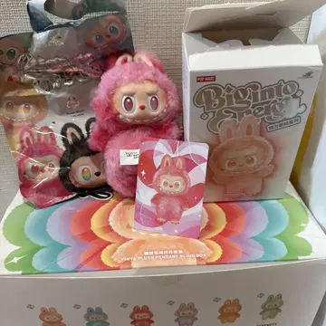 LABUBU THE MONSTERS 에너지에 푹 빠져 있어요 라브부