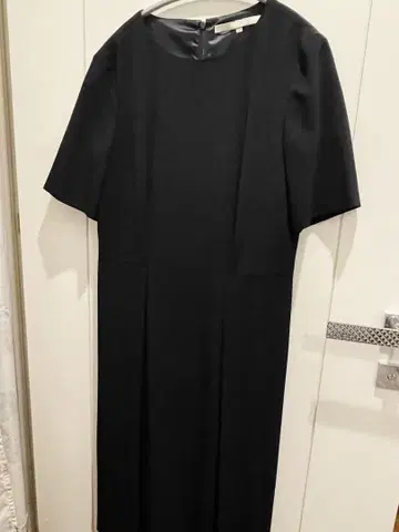 미사용 새상품 자유구 반팔 네이비 원피스