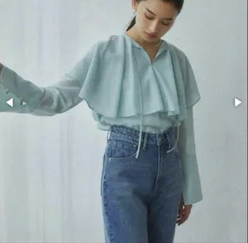 에멜리파인즈 블라우스 케이프 탑