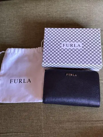 FURLA 블랙 접이식 지갑