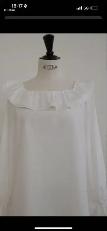 OHGA RUFFLE SHOULDER 화이트