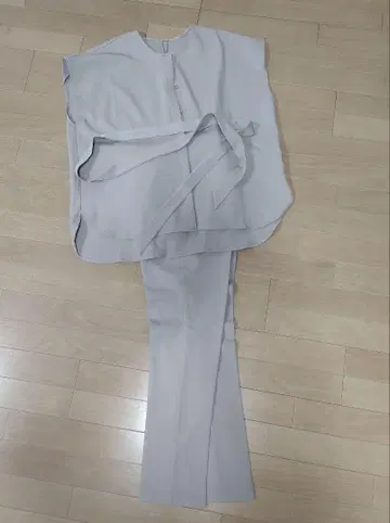 베이지 팬츠 수트 상하의 세트