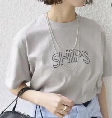 SHIPS 실버 그레이 로고 티셔츠 M 사이즈