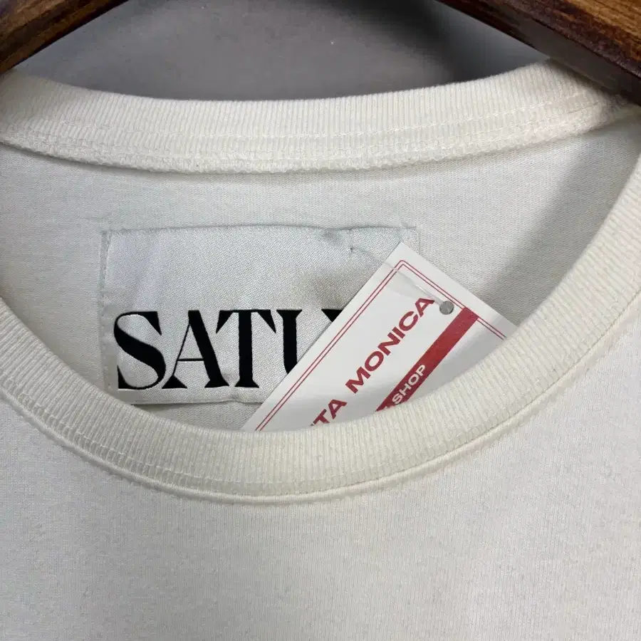 SATUR | 세터 Satur Big Logo Short Sleeve T-shirt on Bunjang