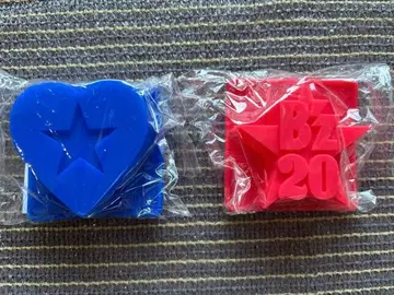 B'z LIVE 2008 GLORY DAYS 가챠 아이스 제조사 2종