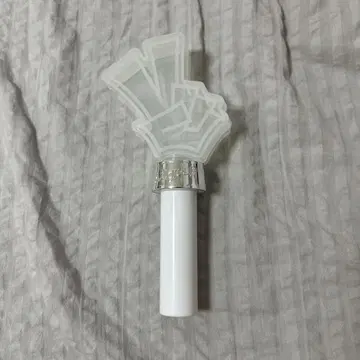 a!group 데뷔 투어 응원봉