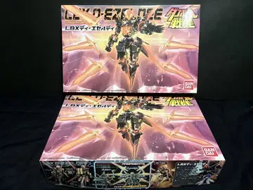 [조립되지 않은 2개 세트] 골판지 전기 LBX 디 에젤루디 증정품 포함