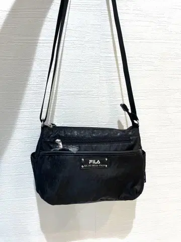 미사용 휠라 FILA 숄더백 포켓백