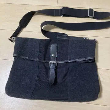 폴스미스 숄더백 블랙