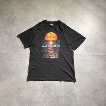 구제 의류 90s 워터 월드 워터 월드 반팔 티셔츠 블랙