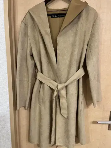 여성용 ZARA 새상품 후드 부착 베이지 롱 코트 사이즈 S~M 가을