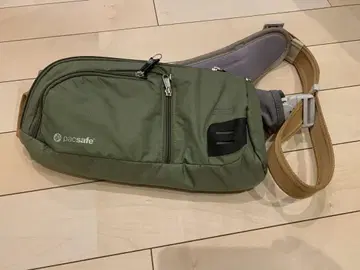 pacsafe 바디백 올리브 그린